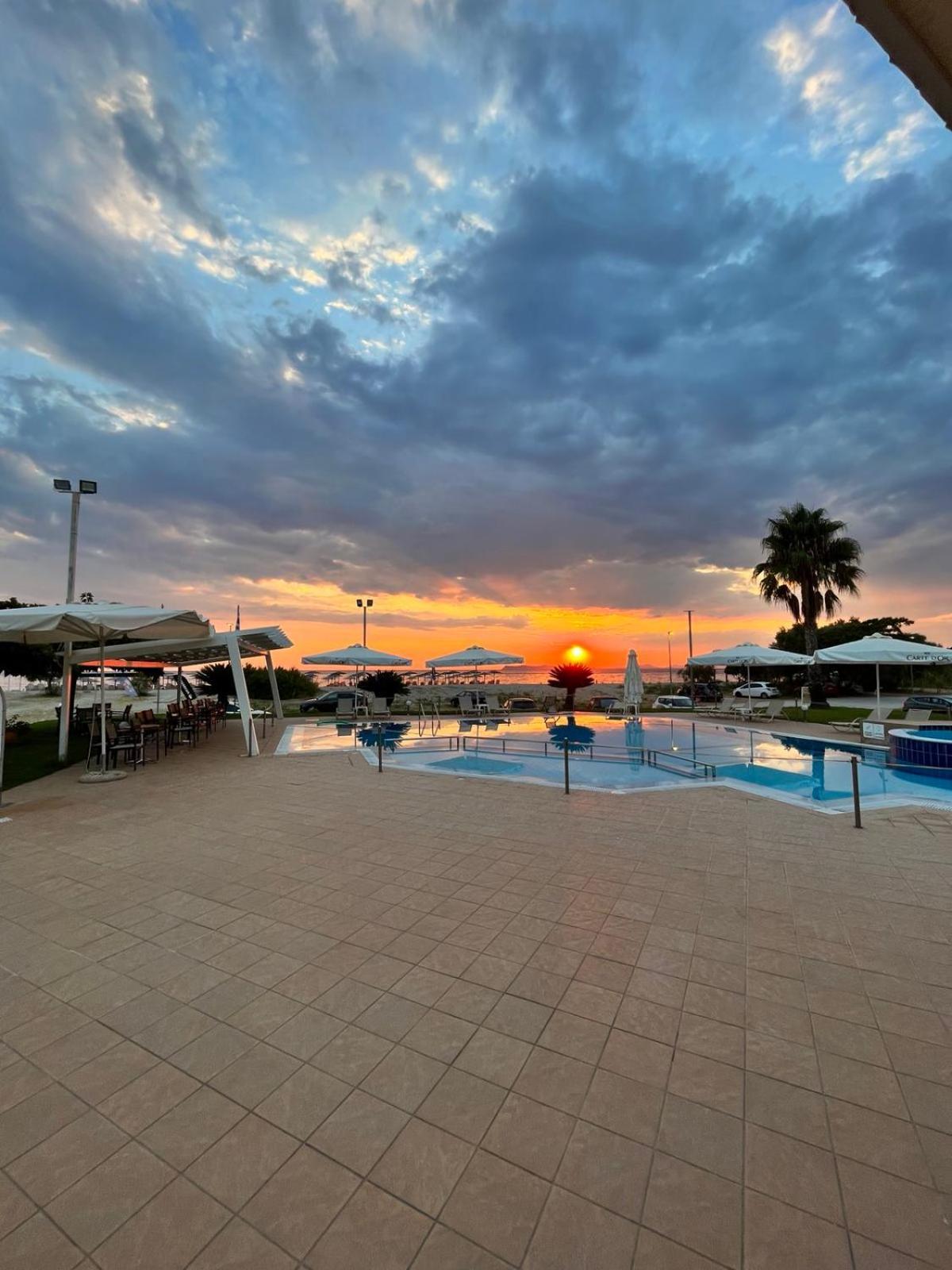Coralli Hotel Perdika  Exteriér fotografie