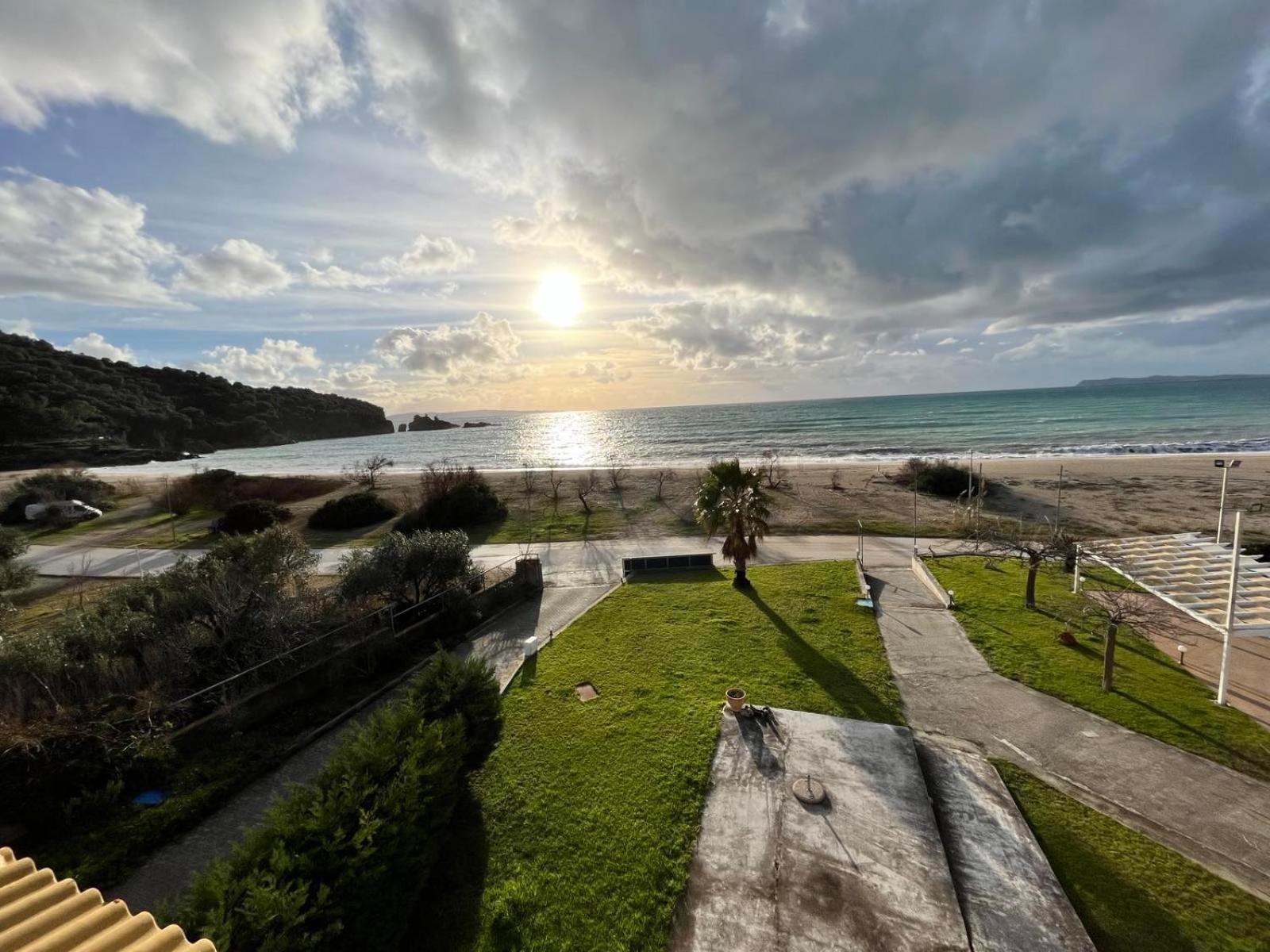 Coralli Hotel Perdika  Exteriér fotografie