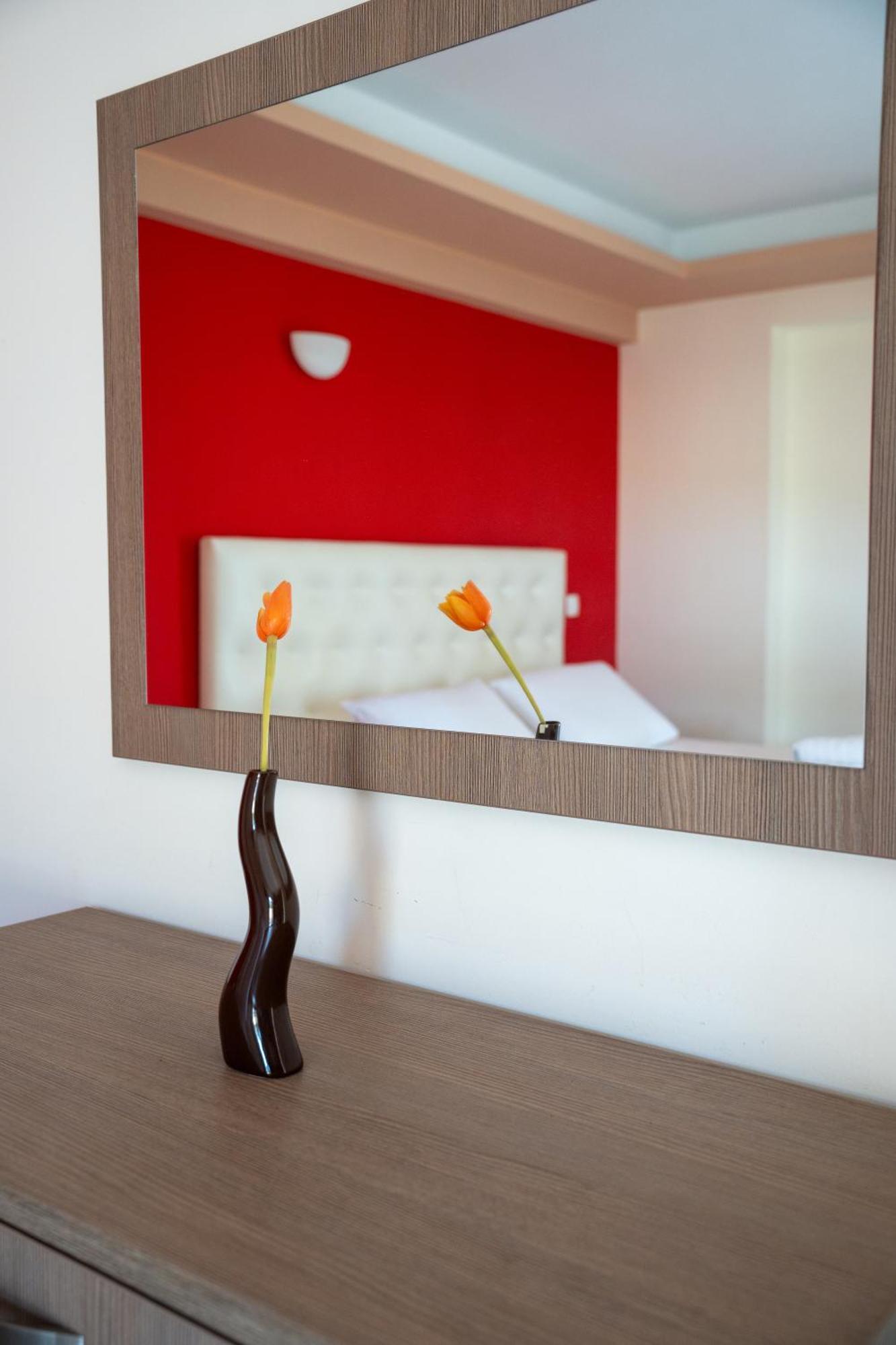 Coralli Hotel Perdika  Exteriér fotografie