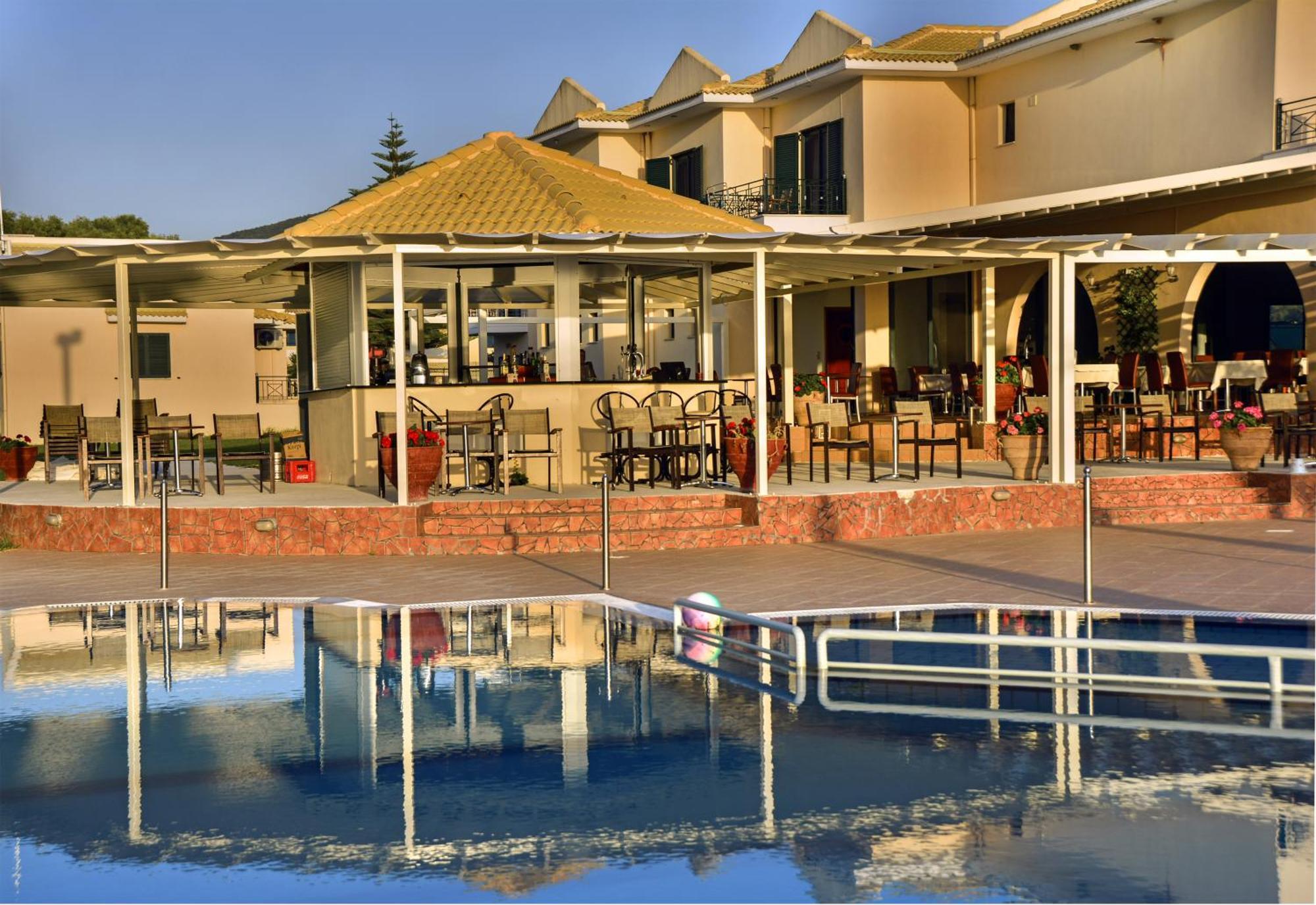Coralli Hotel Perdika  Exteriér fotografie
